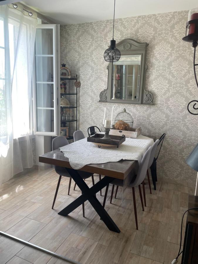 Appartement Avec Jardin En Ville LʼIsle-sur-la-Sorgue Buitenkant foto